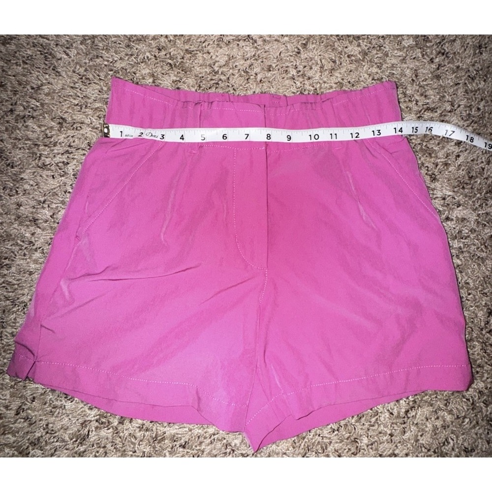 Nike Women's Pink Drop-Fit Golf Shorts‎ Size Small